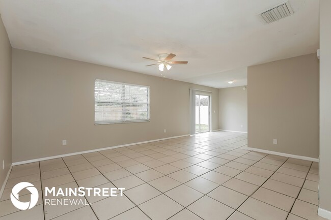 Foto del edificio - 2210 N Merrin St