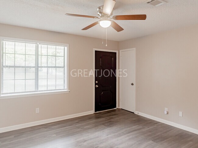 Building Photo - Charming 3 Bedroom in Augusta!