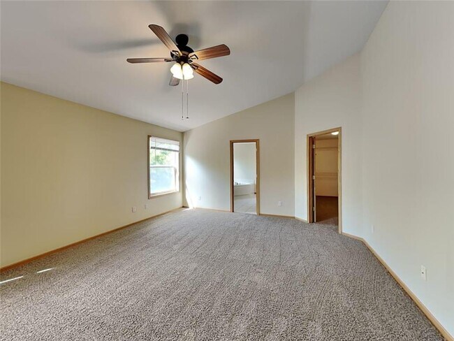 Building Photo - 2135 Lake Lucy Rd