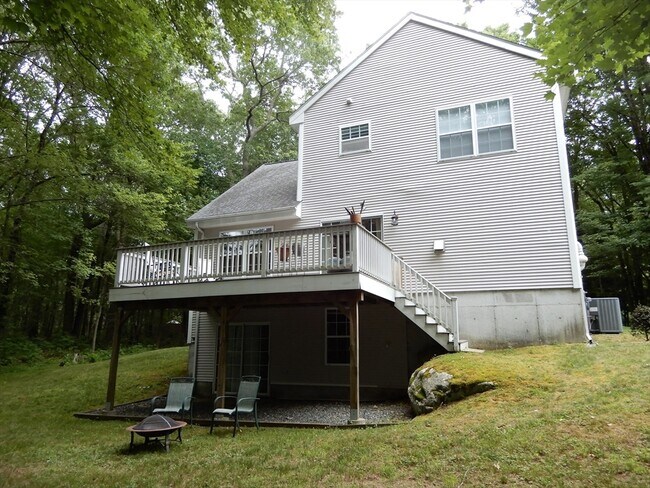 Foto del edificio - 5 Bradshaw Ln