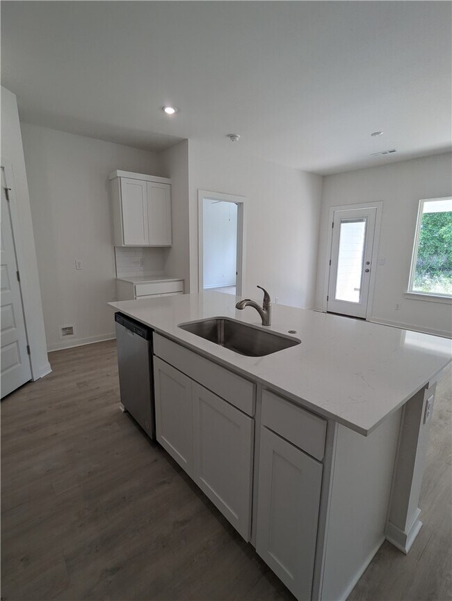 Building Photo - 2734 N Snowball Dr