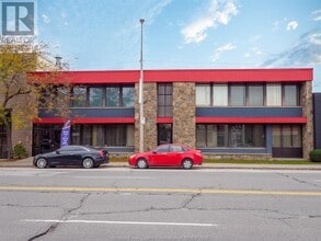 Building Photo - 1060 University Ave W
