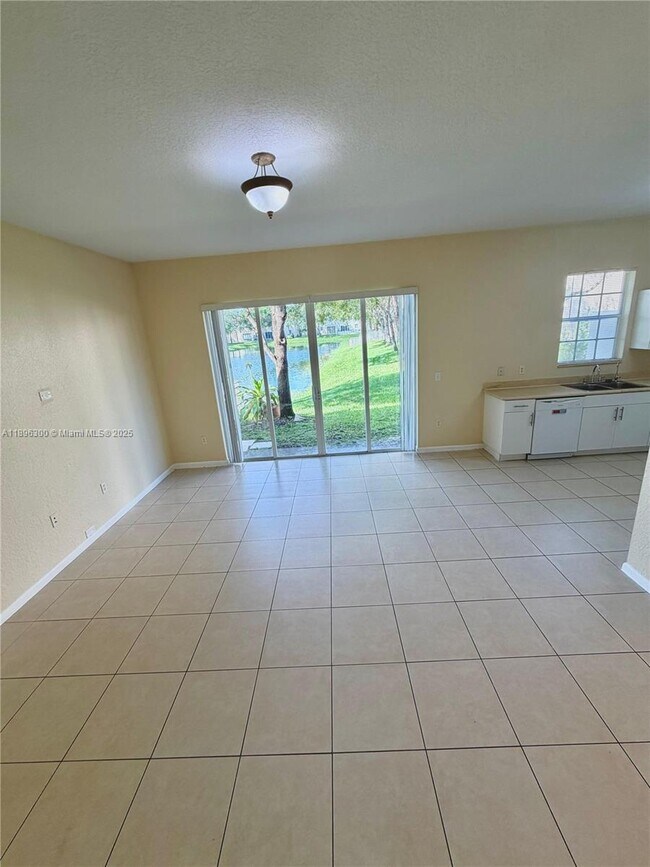Foto del edificio - 12463 SW 44th Ct