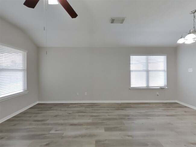 Building Photo - 7402 Deloache Ave