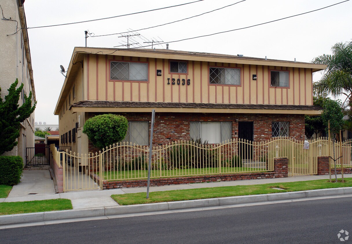 Building Photo - 12036 Grevillea Ave