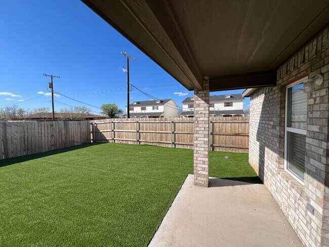 Building Photo - New Beginnings Start At AMRR: 3 BEDROOM IN NORTH LUBBOCK!
