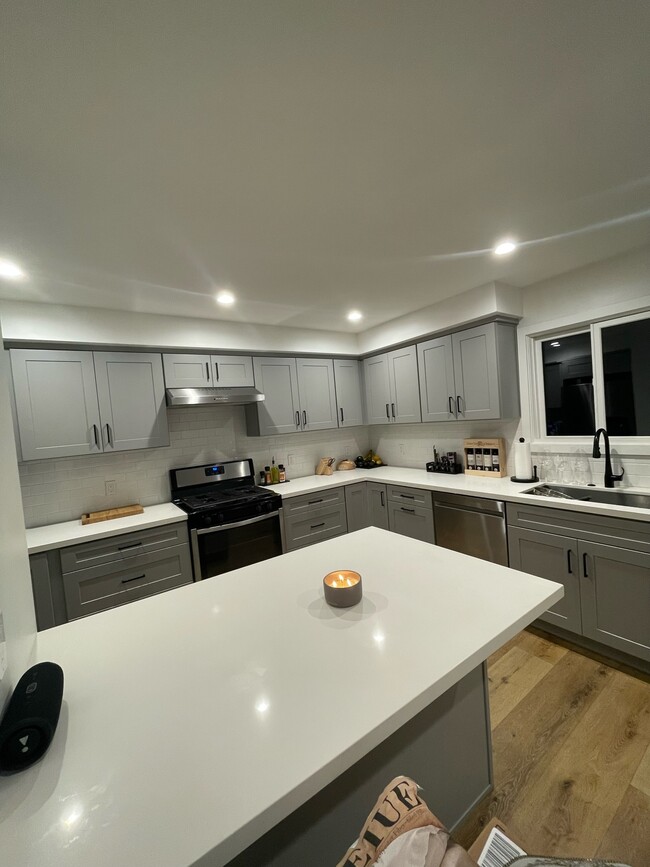 Foto del edificio - 463 N Olive St