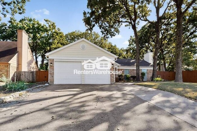 Foto del edificio - MOVE IN READY  Completely Refreshed Euless...