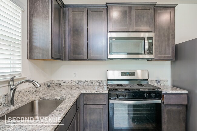 Building Photo - 9628 Sierra Grande Dr
