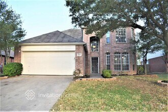 Building Photo - 2612 Briarcrest Dr