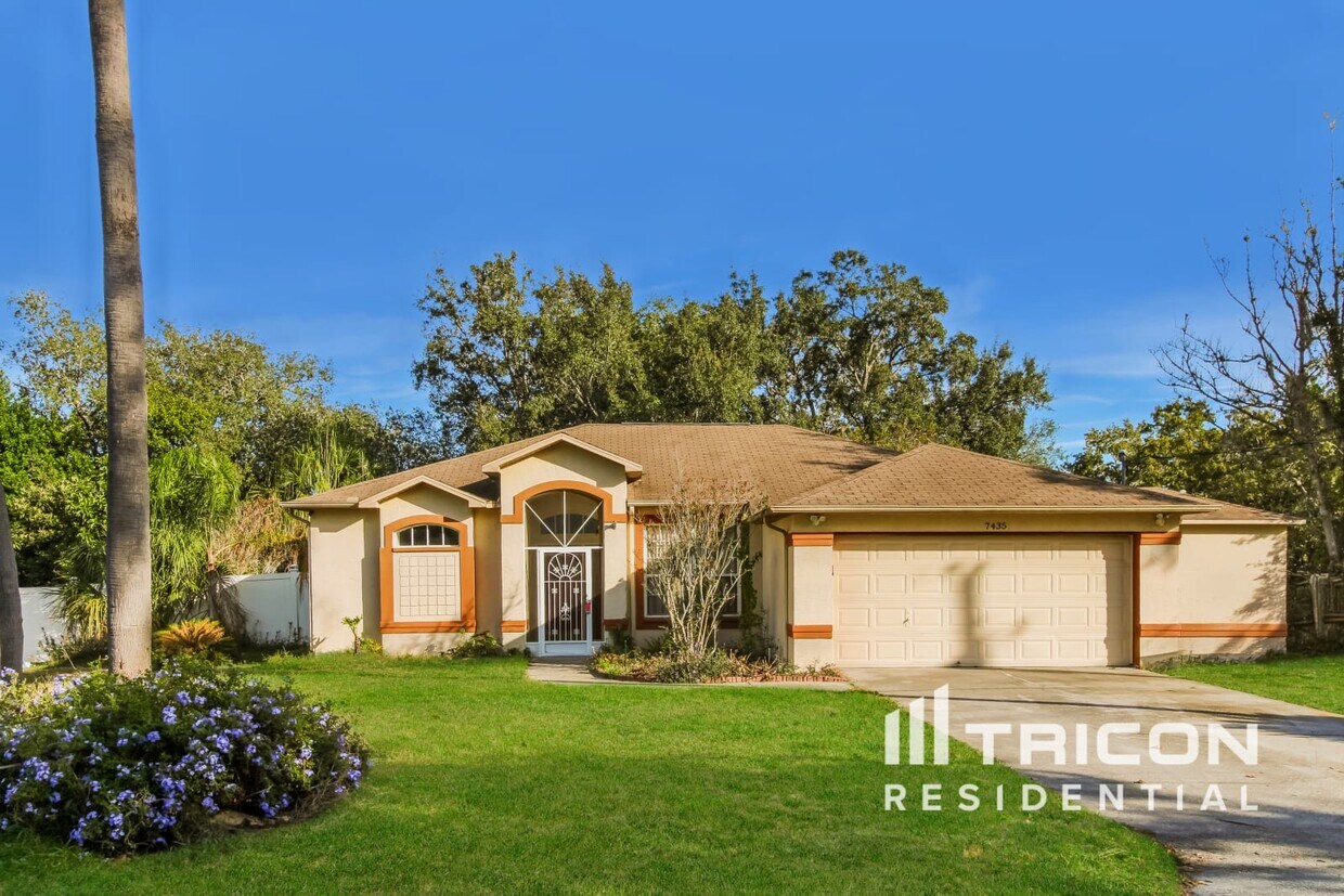 Primary Photo - 7435 Mohawk Trail