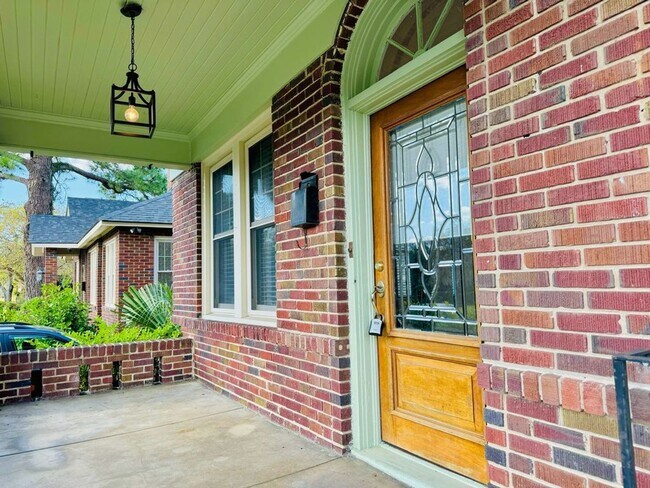 Foto del edificio - Available this Summer!! Beautiful 3 bed, 2 bath home located in Ardsley Park in Savannah, Ga!!