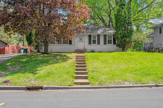 Foto del edificio - 4409 W 89th St