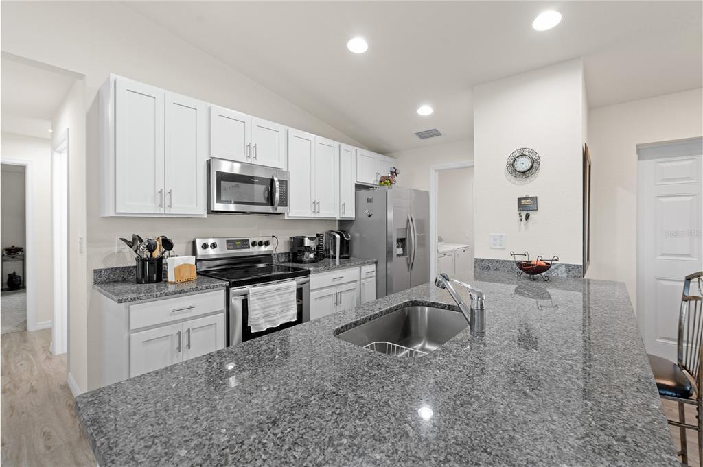 Foto principal - 8043 Salem Cir