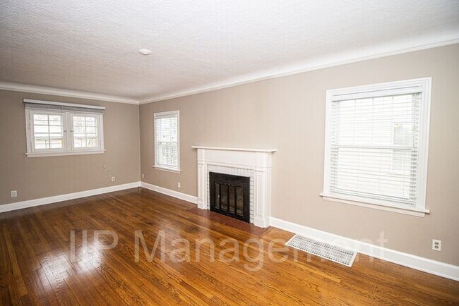 Foto del edificio - Beautiful 3BR/1.5 Bath Home in Rocky River!