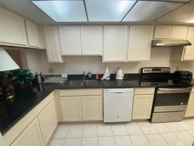 Foto del edificio - 5367 Vineland Rd