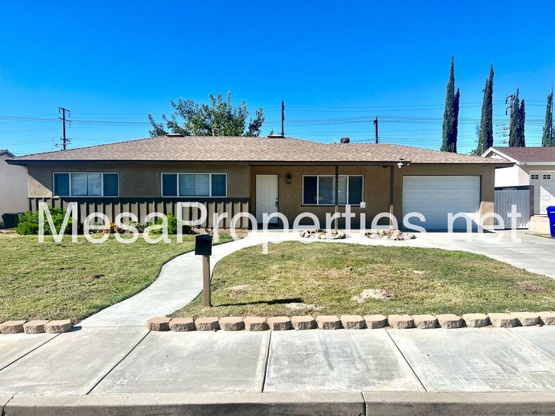 Primary Photo - 5846 Elmwood Rd
