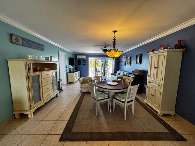 Foto del edificio - Oceanfront Condo!