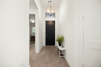 Building Photo - 10722 Hidden Rock Dr