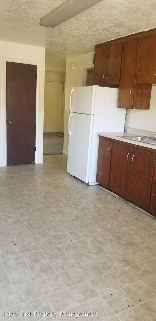 Building Photo - 2 br, 1 bath House - 176 W. 300 S. #19