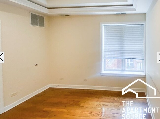 Photo - 855 W Cornelia Ave Apartment