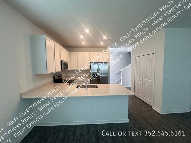 Foto del edificio - 4923 SW 81st Ln