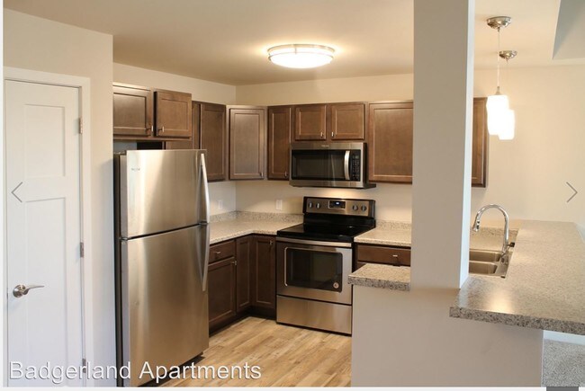 Foto del edificio - 702 Vineyard Dr