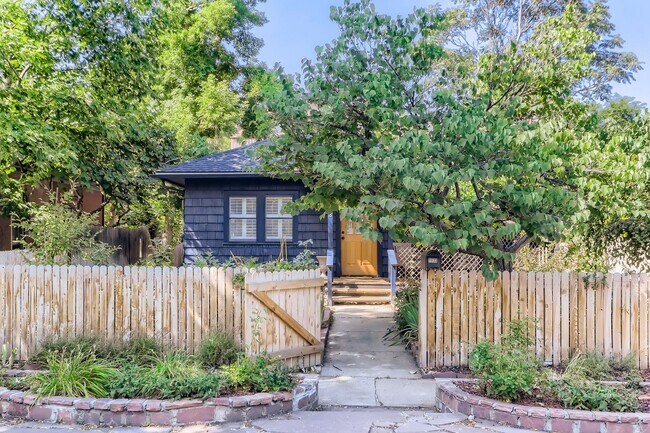 Foto del edificio - Downtown Boulder 2 BDR - Newly Renovated