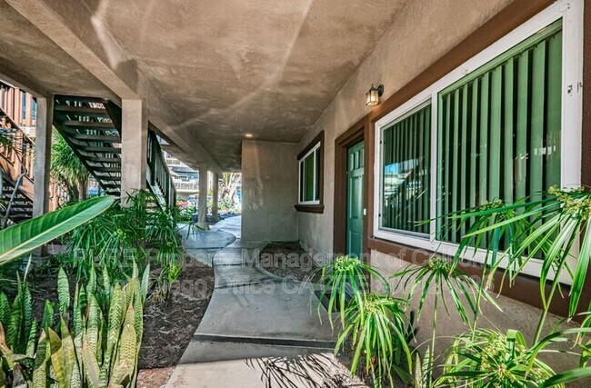 Foto del edificio - 2228 Manchester Ave