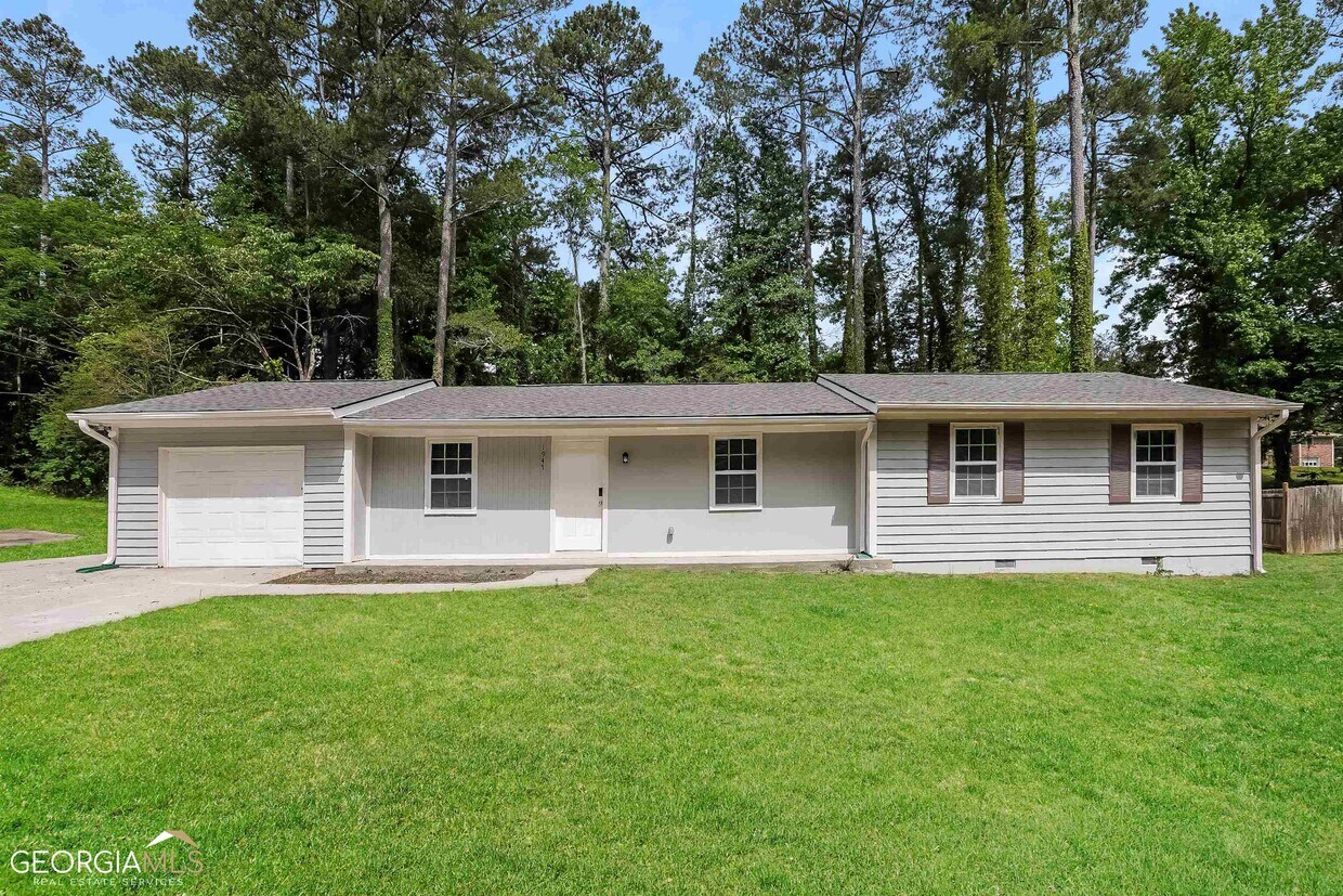 1947 Valley Woods Dr, Riverdale, GA 30296 House Rental in Riverdale