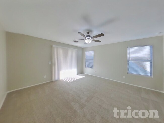 Building Photo - 1275 E Shari St