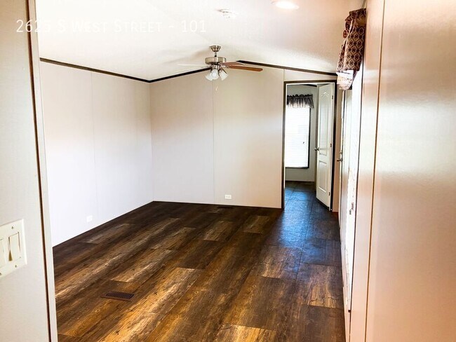 Foto del edificio - 2625 S West St