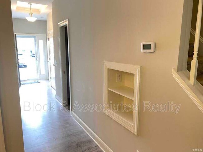 Building Photo - 1463 Quail Cir