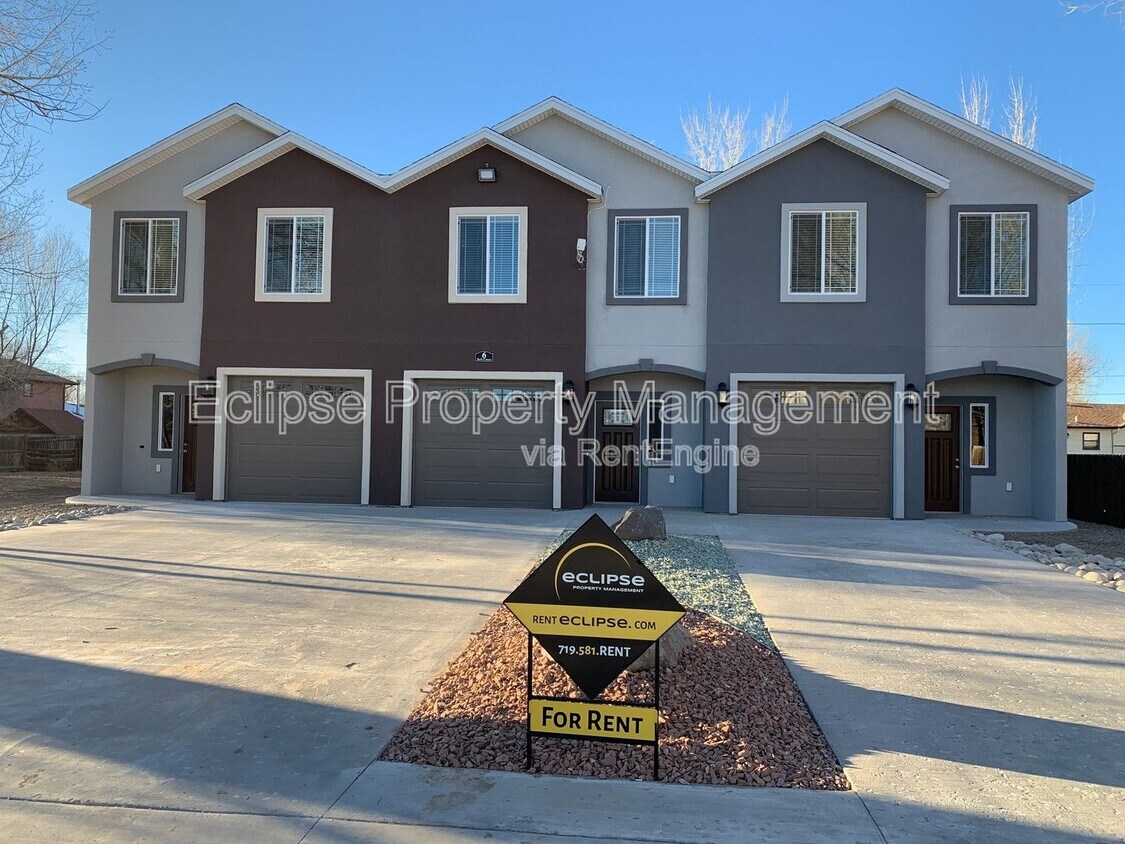 Foto principal - 6 Bell Ct