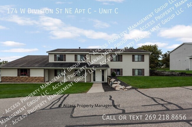 Foto del edificio - 174 W Division St NE