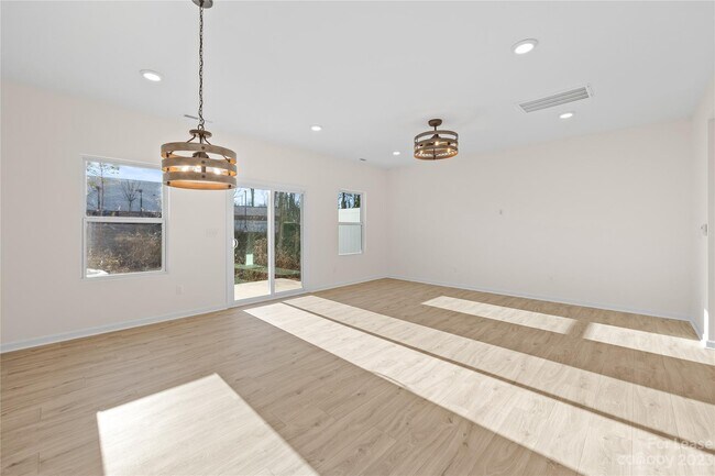 Building Photo - 11027 Pagebrook Ln