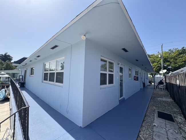 Building Photo - 1425 NW 10th St