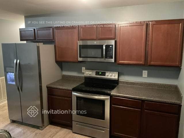 Building Photo - 1000 Navaho Trail