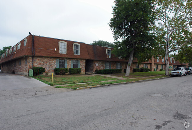 Building Photo - Homestead Apartments