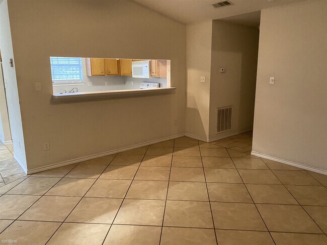Foto del edificio - 3 br, 2 bath Duplex - 945 Willow Pond St 945