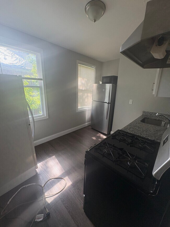Foto del edificio - 2304 Tioga Pkwy
