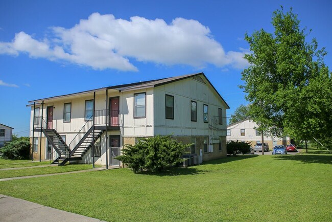 Building Photo - 2609 US-82