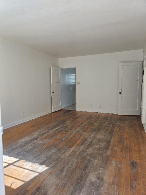 Building Photo - 10917 Moorpark St