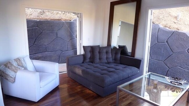 Foto del edificio - 11060 Fruitland Dr