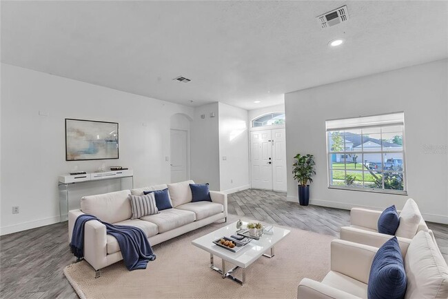 Building Photo - 2031 Wintermere Pointe Dr