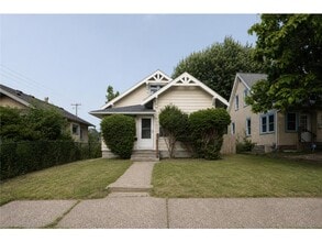 Building Photo - 3754 Dupont Ave N
