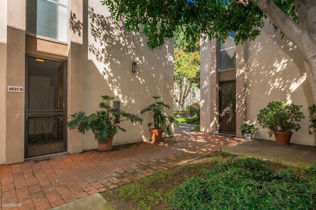 Building Photo - 4825 Collwood Blvd
