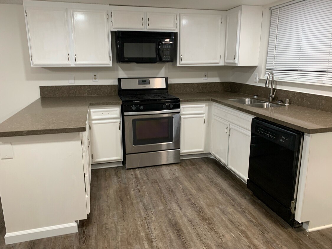 Updated Kitchen - 2405 Miria Dr
