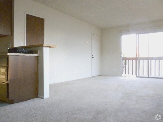 Building Photo - 15001 Condon Ave