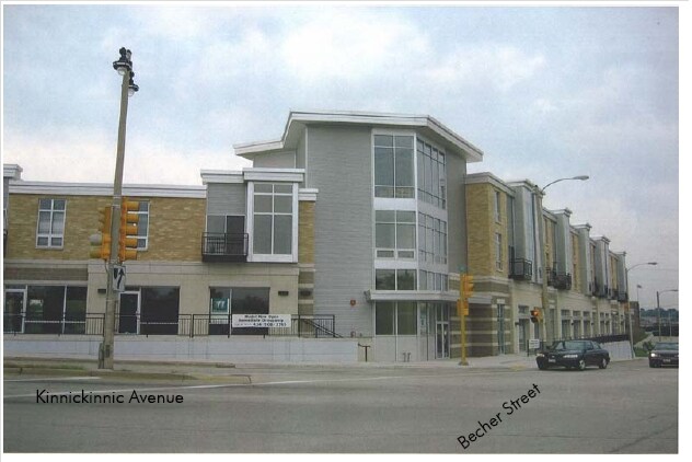 Primary Photo - Bay View Commons
